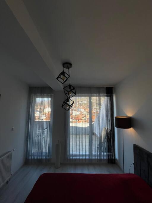 Penthouse With Castle View Lägenhet Prizren Exteriör bild