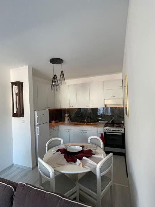 Penthouse With Castle View Lägenhet Prizren Exteriör bild