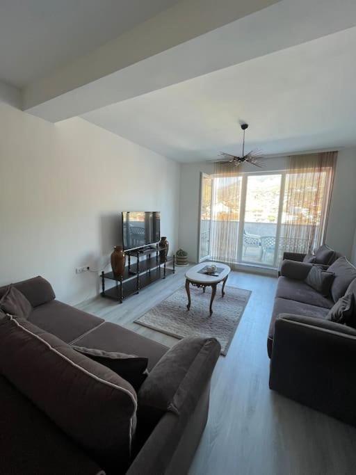 Penthouse With Castle View Lägenhet Prizren Exteriör bild